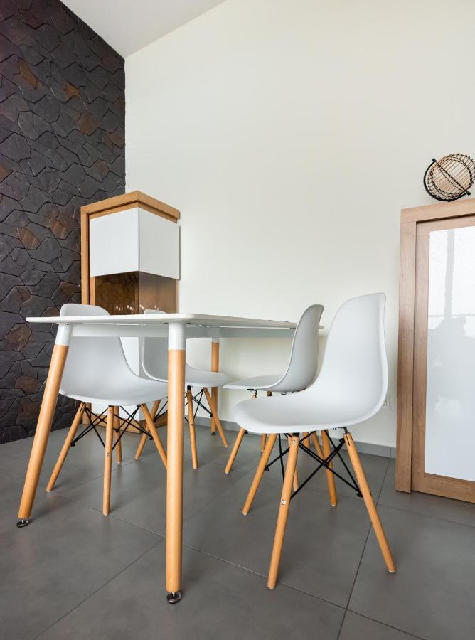 Metro Imielin 13Th Floor Apartment Варшава Экстерьер фото